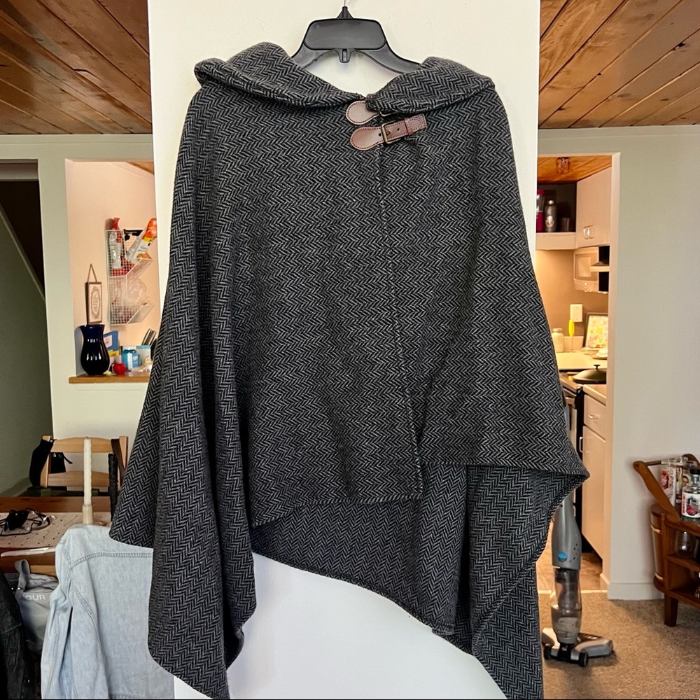 RALPH LAUREN PONCHO!!!!